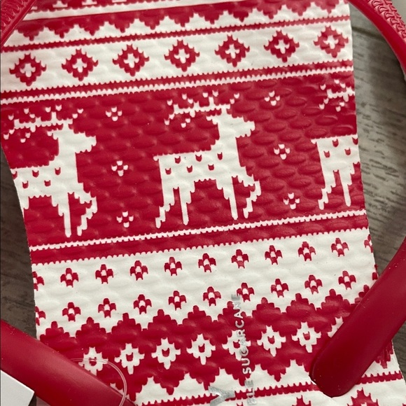 🎄Old Navy Red and Blue, Christmas Flip Flops bundle size 6 - Picture 3 of 5